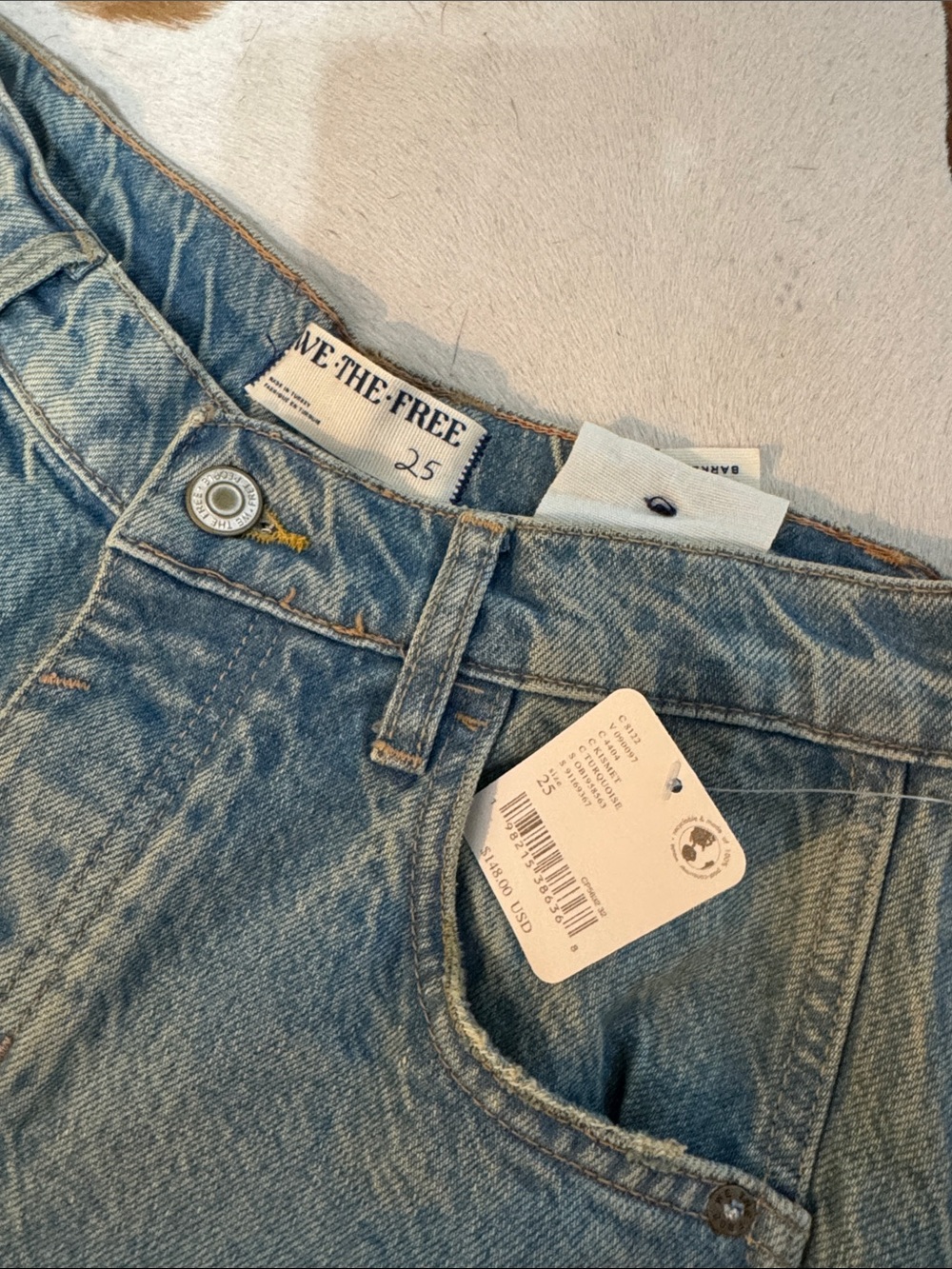 NWT We The Free Good Luck Barrel Jeans Stars Kismet 25 - Picture 2 of 4